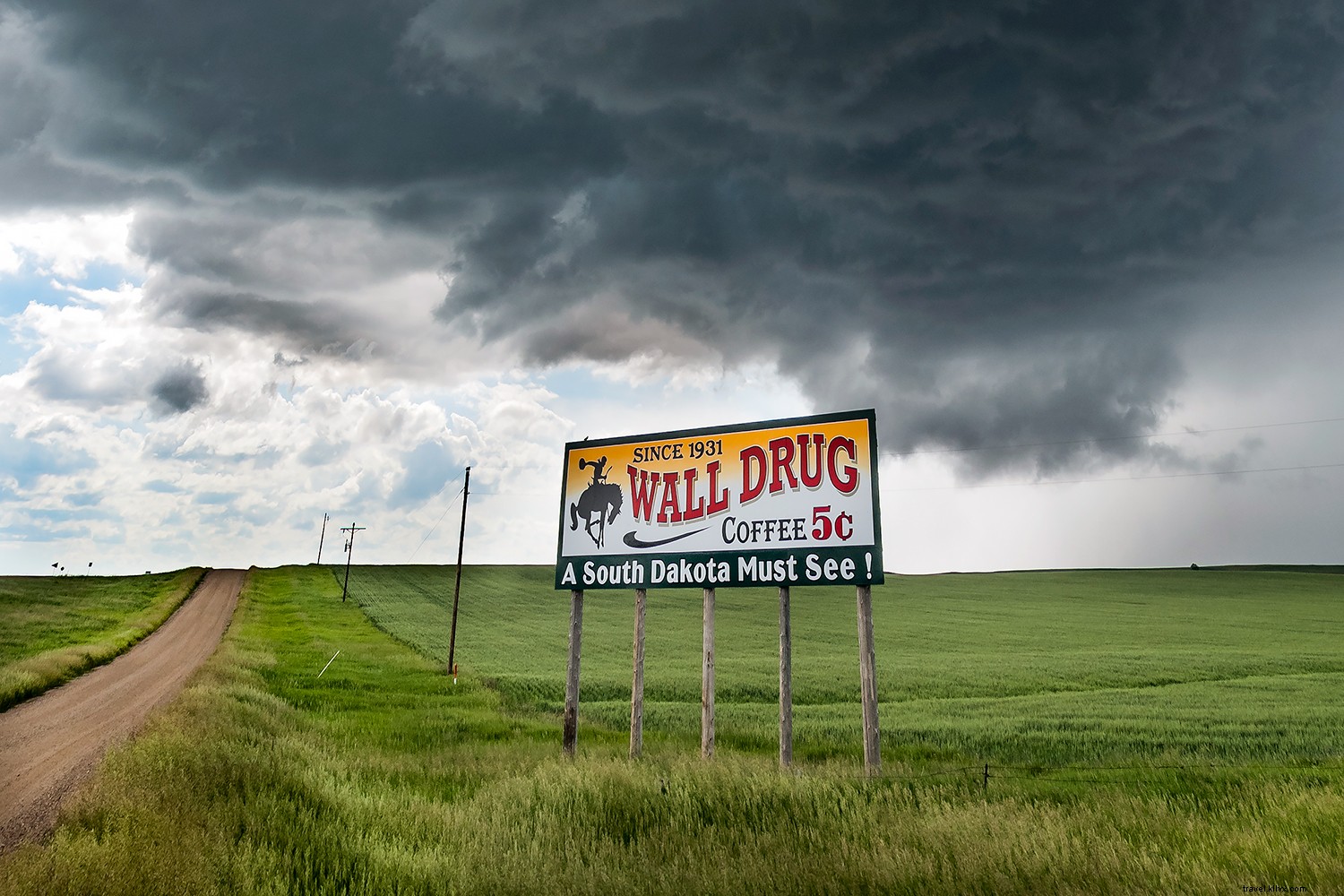 La strada da percorrere:ciò che ti aspetta è fantastico in South Dakota 